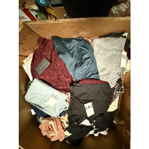 Zara and S-Deer wholesale apparel mixed pallets 500pcs.