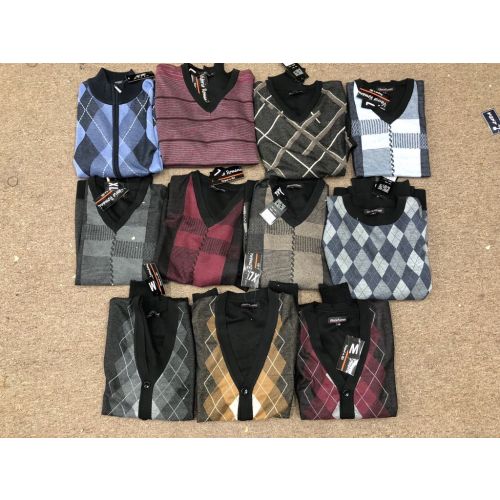 Men's wholesale sweaters assortment 48pcs.