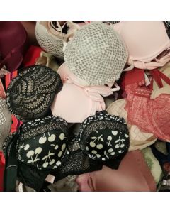 Victoria Secret Wholesale Bra assortment 100pcs.